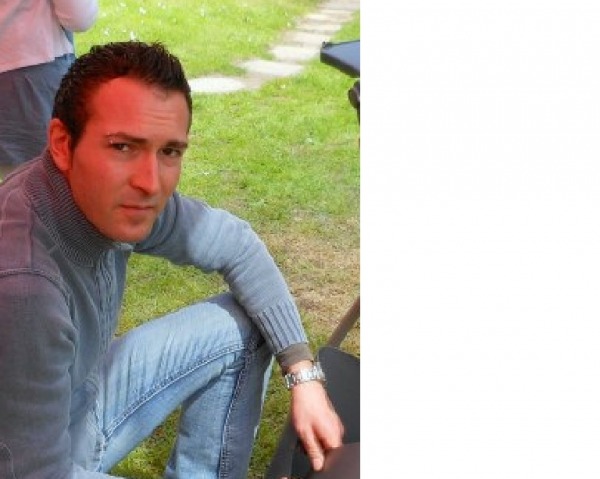 Trankil et gay beur branle VIERGE DU CUL GAY TOUZE